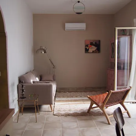 Casa Clemente 32, Private House With Plunge Pool